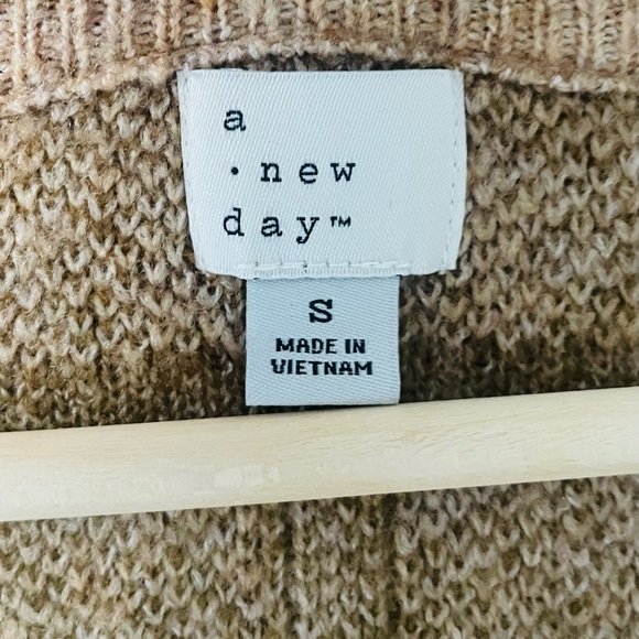 a new day Beige Cardigan Oversized - Picture 4 of 6